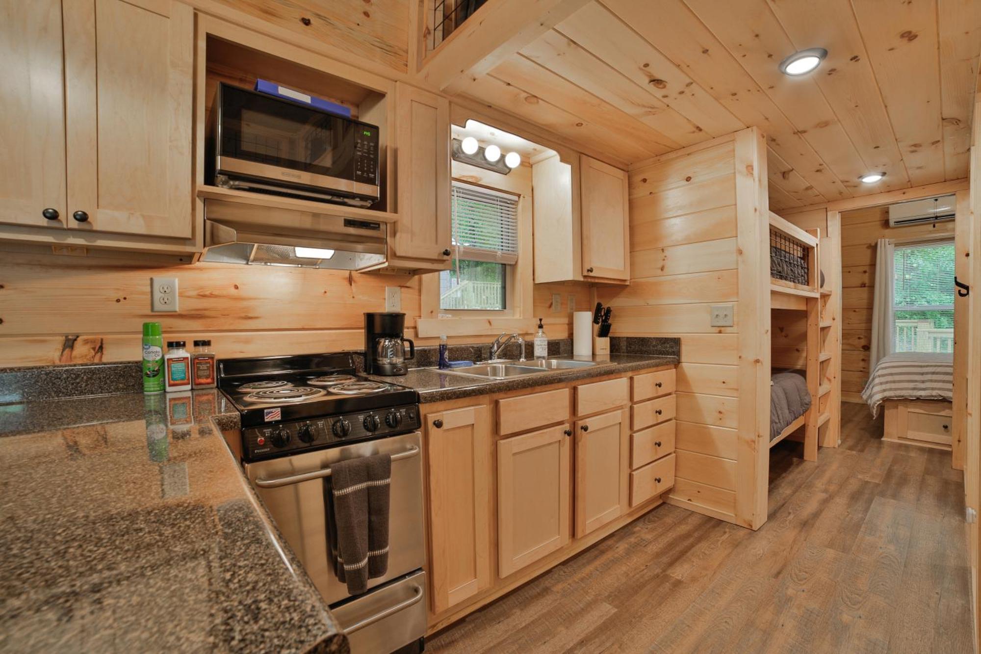 Lena Cabin Wooded Tiny Cabin - Hot Tub Chattanooga Eksteriør billede